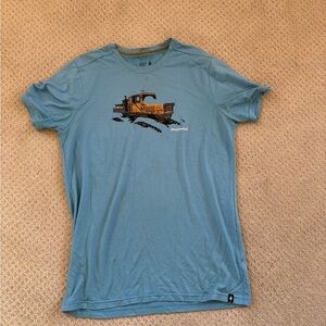 Smartwool Men's Light Blue Short Sleeve Tee with Yellow snowcat Graphic